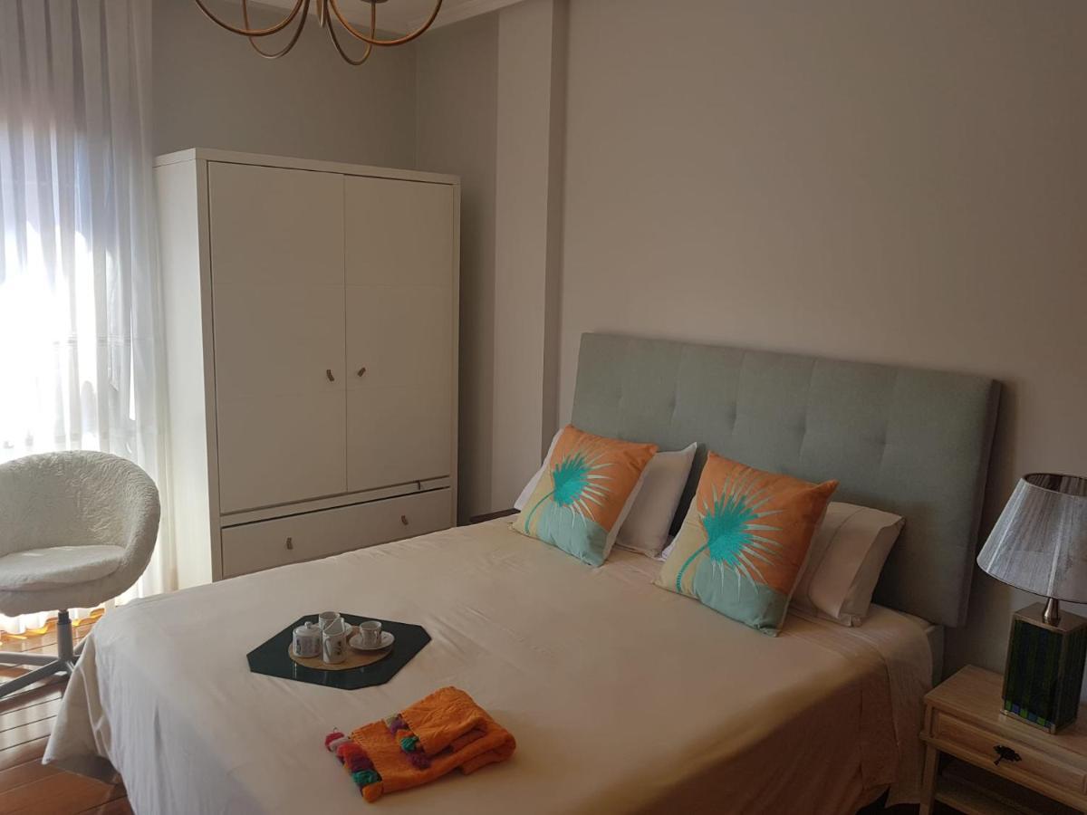 Apartamento En La Playa Con Parking Privado Getxo Exteriör bild